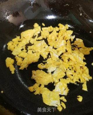 蛋炒饭的做法步骤：5