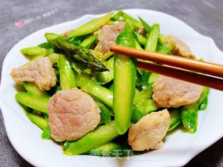 芦笋炒肉片的做法步骤：12
