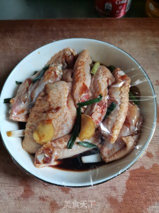 可乐鸡翅的做法步骤：3