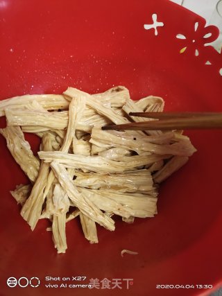 凉拌腐竹的做法步骤：4