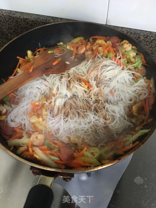 简单的炒米粉的做法步骤：6
