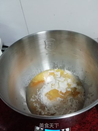 肉松夹心花朵面包的做法步骤：1