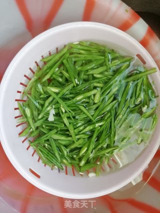 素炒刀豆的做法步骤：2