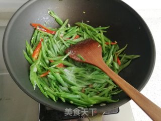 素炒刀豆的做法步骤：7