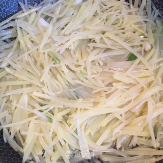 醋溜土豆丝的做法步骤：3
