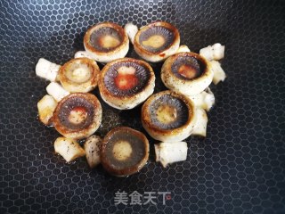 煎口蘑的做法步骤：5