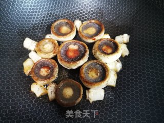 煎口蘑的做法步骤：6