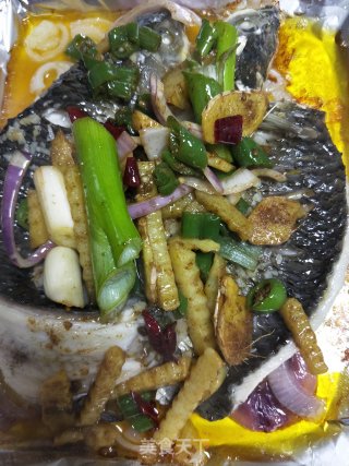 蒜香烤鱼的做法步骤：11