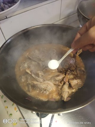 红烧嫩鸭的做法步骤：6