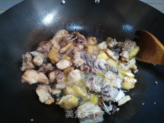 土鸡炖香菇的做法步骤：4