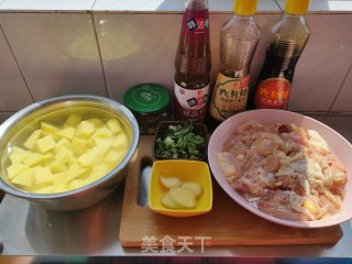 酱香土豆鸡块的做法步骤：1
