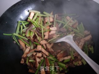猪肉芹菜香干的做法步骤：7