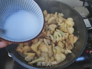 蚝油花菜的做法步骤：9
