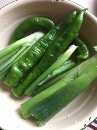 辣椒炒豆豉的做法步骤：1