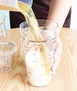 茉莉银耳奶茶的做法步骤：7