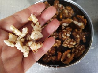 核桃露的做法步骤：1