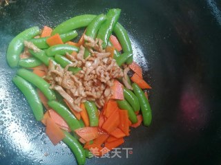 甜豆荚炒肉的做法步骤：6