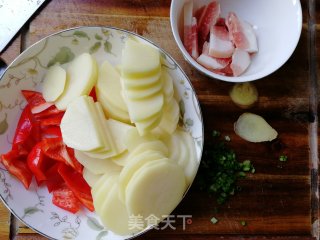 酱香土豆炒肉片的做法步骤：1