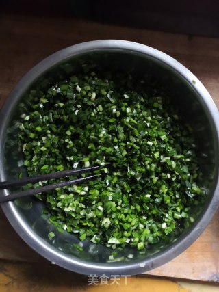 韭菜鸡蛋饺的做法步骤：3
