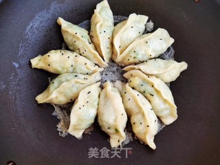 水晶锅贴的做法步骤：6