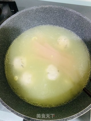 清汤泡面的做法步骤：3