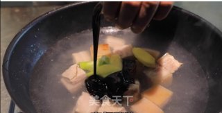 丝丝入扣红烧肉的做法步骤：5