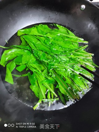 苦麻菜肉末汤的做法步骤：3