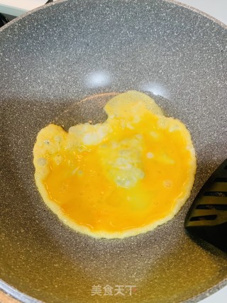 青椒炒蛋的做法步骤：2