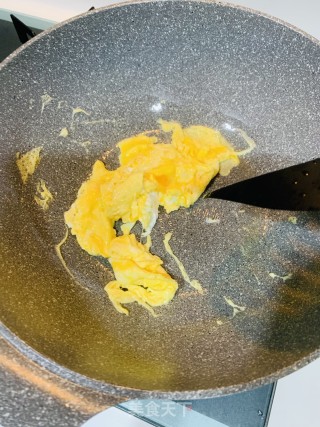 青椒炒蛋的做法步骤：3