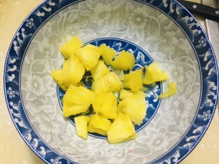 春日润燥杂果糖水的做法步骤：2