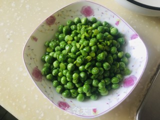 清炒豌豆的做法步骤：4