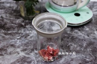 鱼胶汤的做法步骤：2
