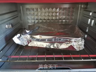 香烤肋排—肉食者的福音的做法步骤：2