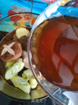 排骨菌菇汤的做法步骤：8