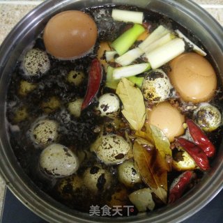 五香鹌鹑蛋的做法步骤：3