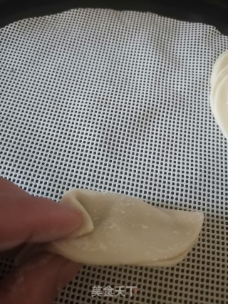 野水芹饺子的做法步骤：8