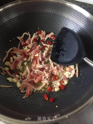 扁豆炒肉丝的做法步骤：2