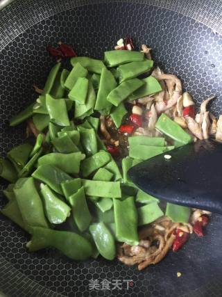 扁豆炒肉丝的做法步骤：4