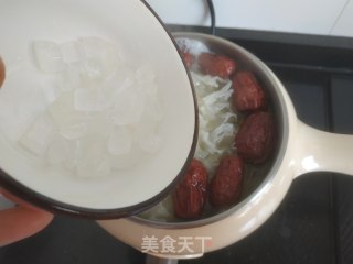 苹果银耳红枣汤的做法步骤：6