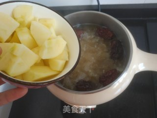 苹果银耳红枣汤的做法步骤：9