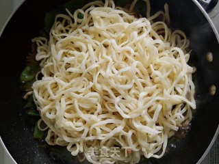 家庭版豆角焖面的做法步骤：8