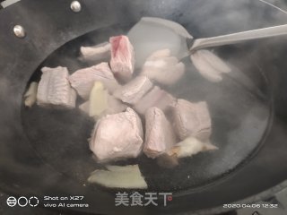 番茄酱红烧排骨的做法步骤：1