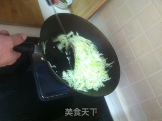 清炒包菜丝的做法步骤：4