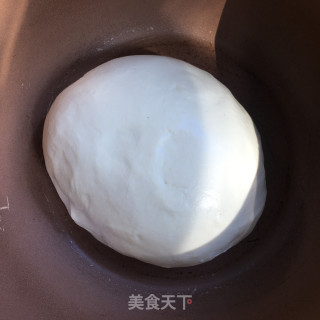 美味葱花饼的做法步骤：1
