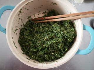 茴香猪肉包子的做法步骤：6