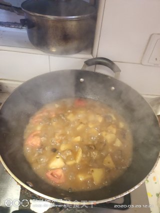 牛腩烧土豆的做法步骤：5