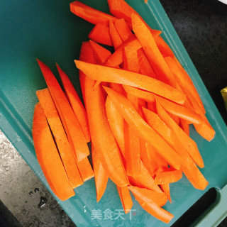 风干肉抓饭的做法步骤：3