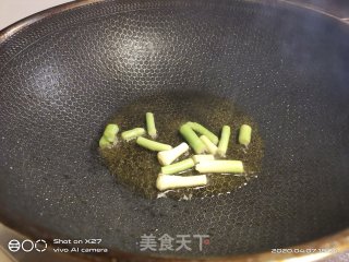 红烧鱿鱼须的做法步骤：2