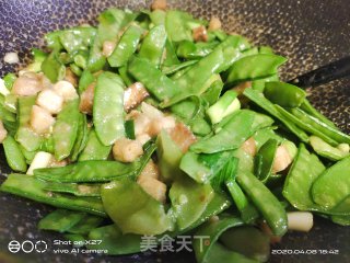 五花肉炒荷兰豆的做法步骤：8