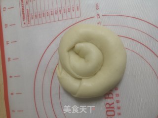 豆沙蜜豆面包的做法步骤：9
